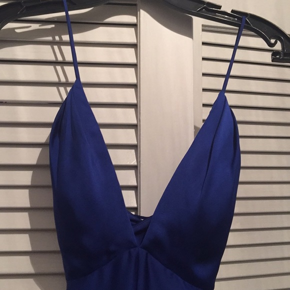 Gorgeous royal blue Grecian gown - Picture 5 of 8